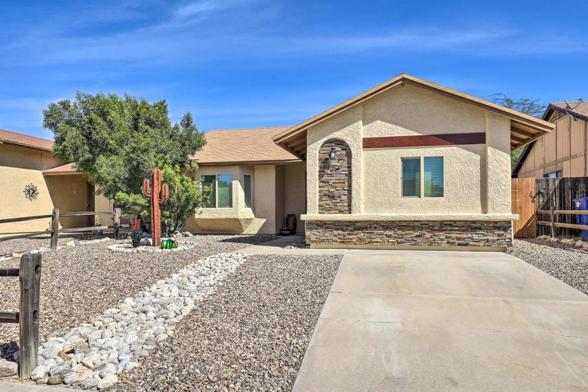 הוילה East Tucson House With Private Backyard And Fire Pit מראה חיצוני תמונה