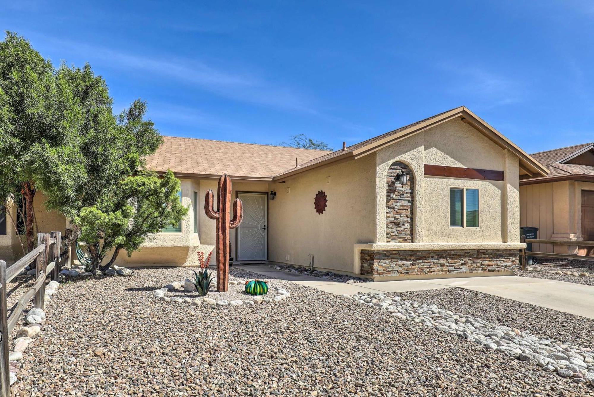 הוילה East Tucson House With Private Backyard And Fire Pit מראה חיצוני תמונה