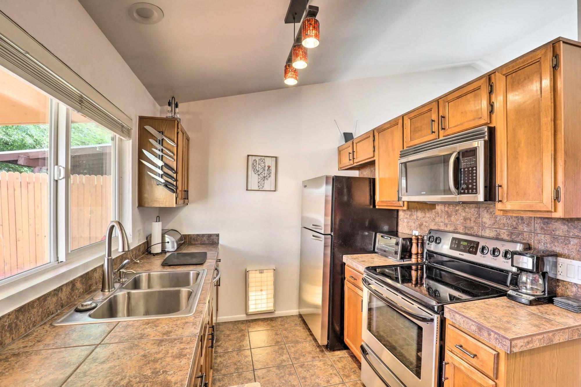הוילה East Tucson House With Private Backyard And Fire Pit מראה חיצוני תמונה